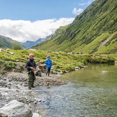 Garni Bel-ami 酒店 加尔蒂